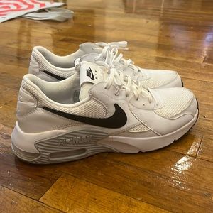 Brand new Nike air max shoes size 10.5 brand new